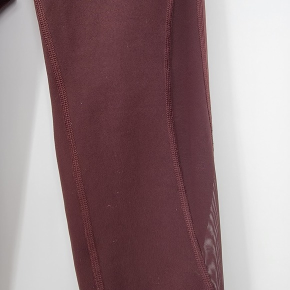 Old Navy Women's Athletic Elevate Go Dry Mesh Detail Leggings Purple Size Small - Picture 7 of 11